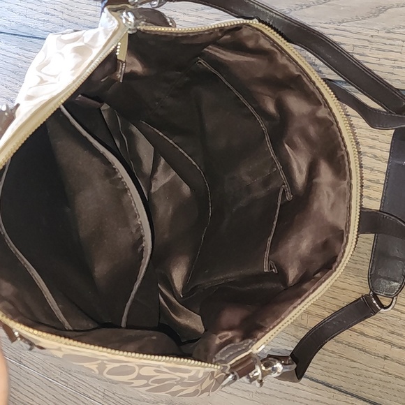 COACH Signature north south satchel - Picture 6 of 8